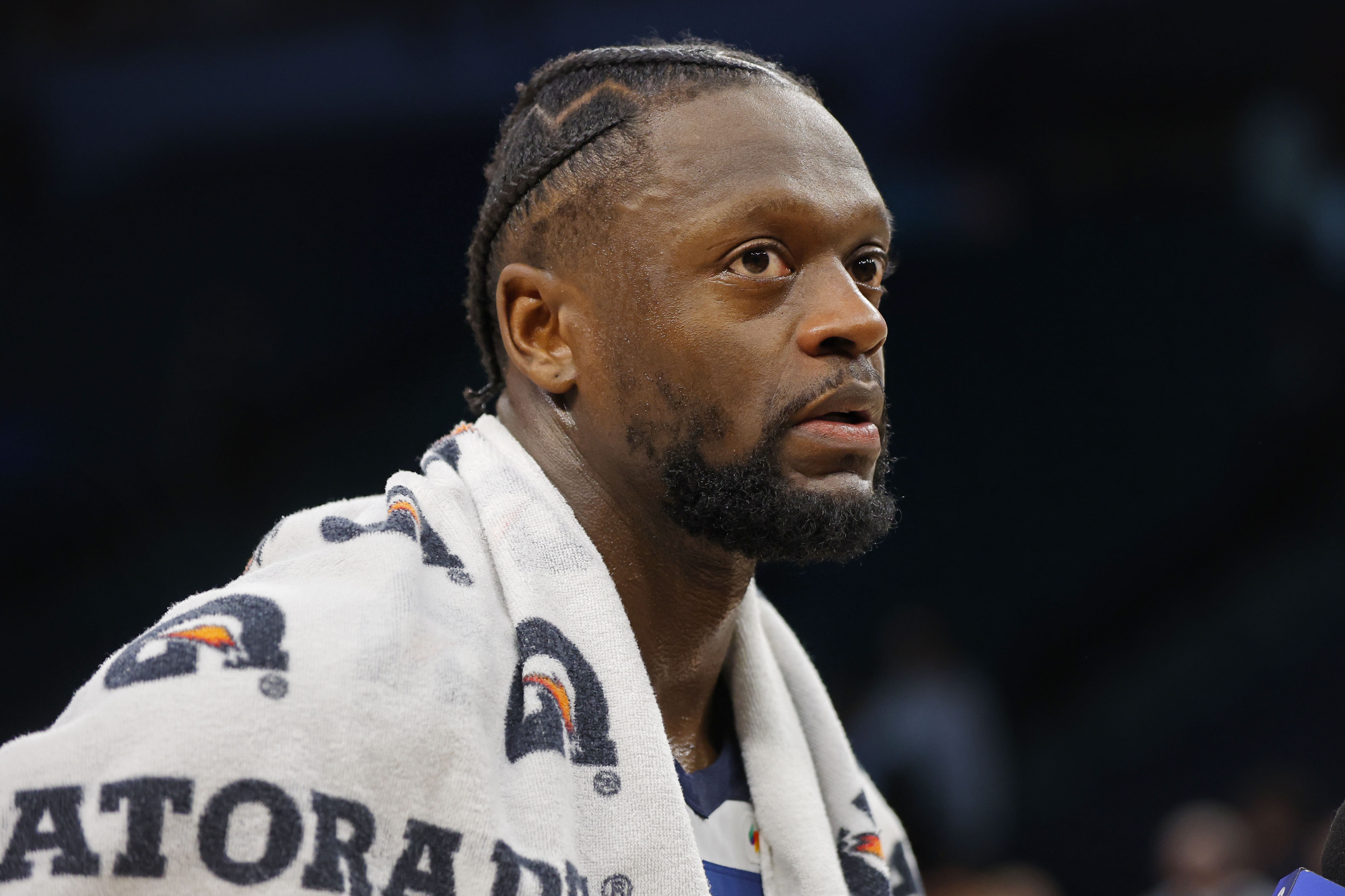 开云体育APP下载-爱德华兹：兰德尔只要认真防守 就能成为NBA最好的防守者之一