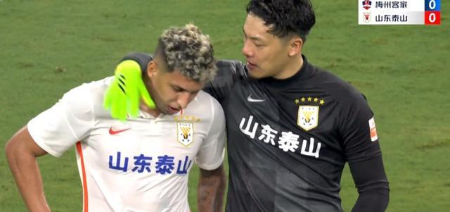 kaiyun-大小雷就是泰山队大小王 王大雷情绪化安抚成妙笔