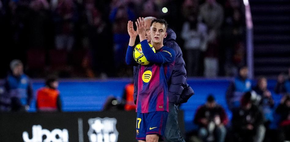 开云体育官网-世体:加拉塔萨雷有意卡萨多,但球员想留在巴萨